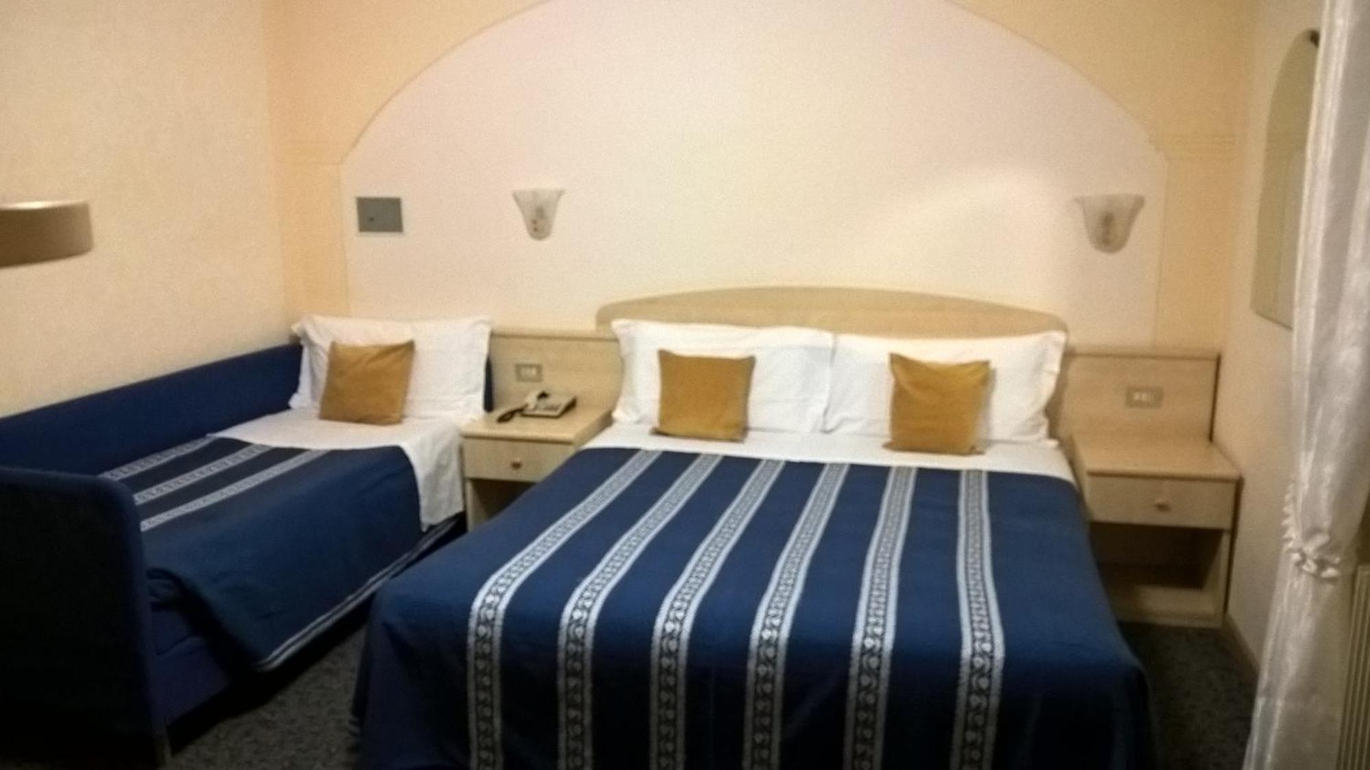 Albergo Stella Alpina Molveno Bagian luar foto
