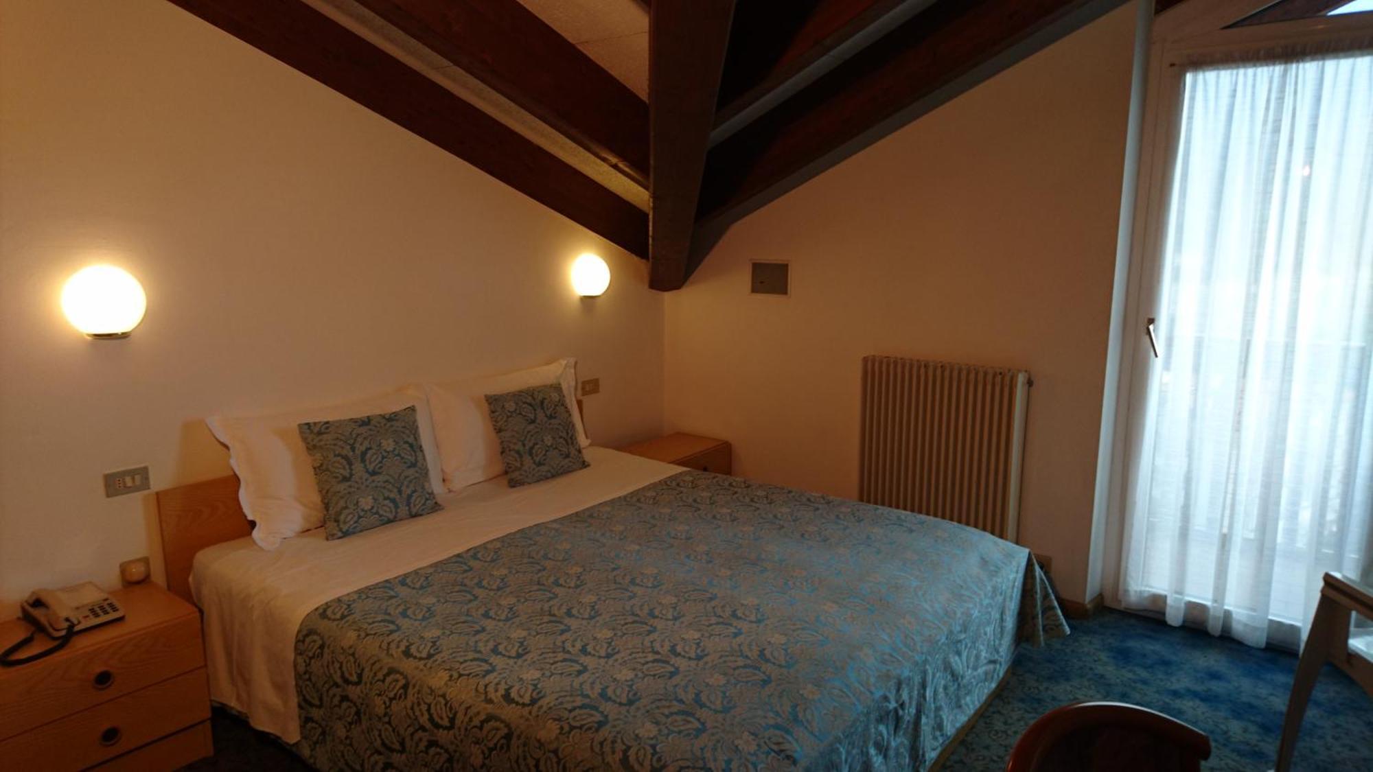 Albergo Stella Alpina Molveno Bagian luar foto